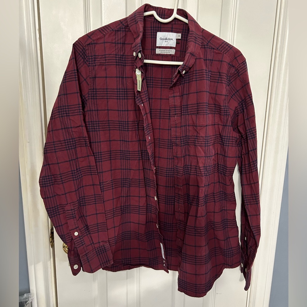 Men’s Maroon Button Up